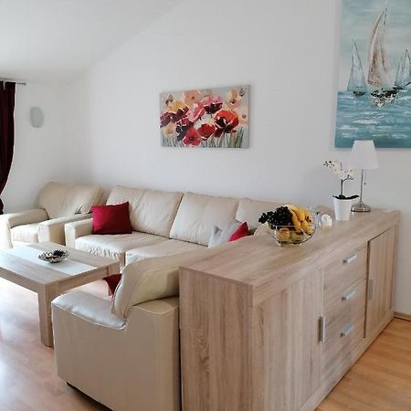 Apartment Pasa เมดูลิน ภายนอก รูปภาพ